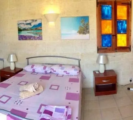 Diana Farmhouse In Gozo Qala